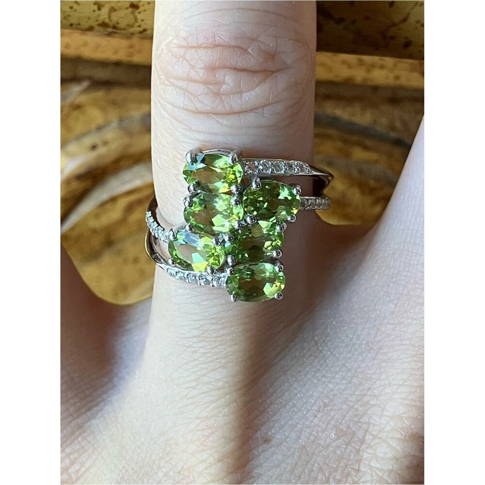 Natural Peridot Sterling Silver Ring Size 6